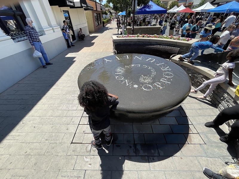 Brentwood Farmers Market — photo 4, Brentwood, CA