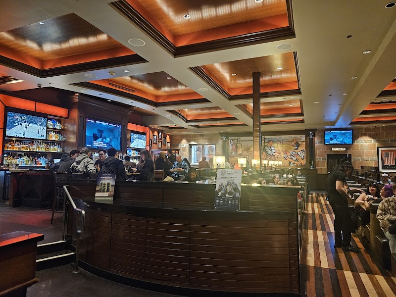 BJ's Restaurant Brentwood — photo 4, Brentwood, CA