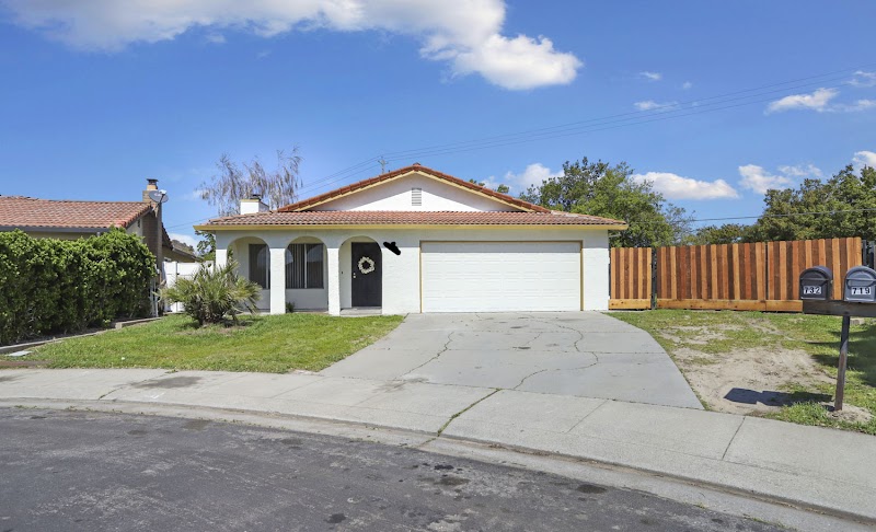 First American Title Manteca