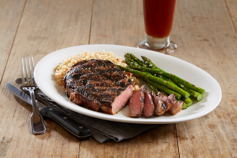 BJ's Restaurant & Brewhouse — photo 2, Brentwood, CA