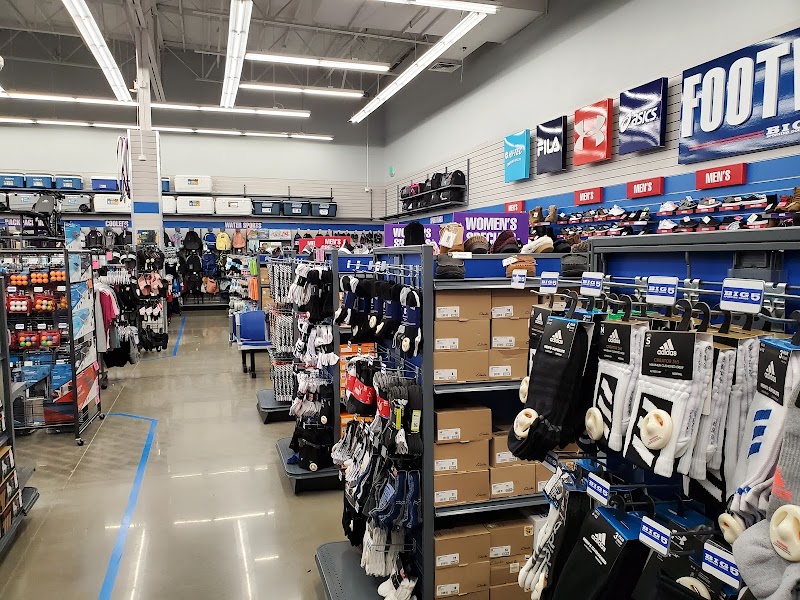 Dick's Sporting Goods Tracy — photo 2, Tracy, CA