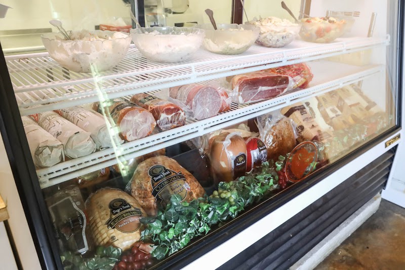 Brentwood Smokehouse — photo 5, Brentwood, CA