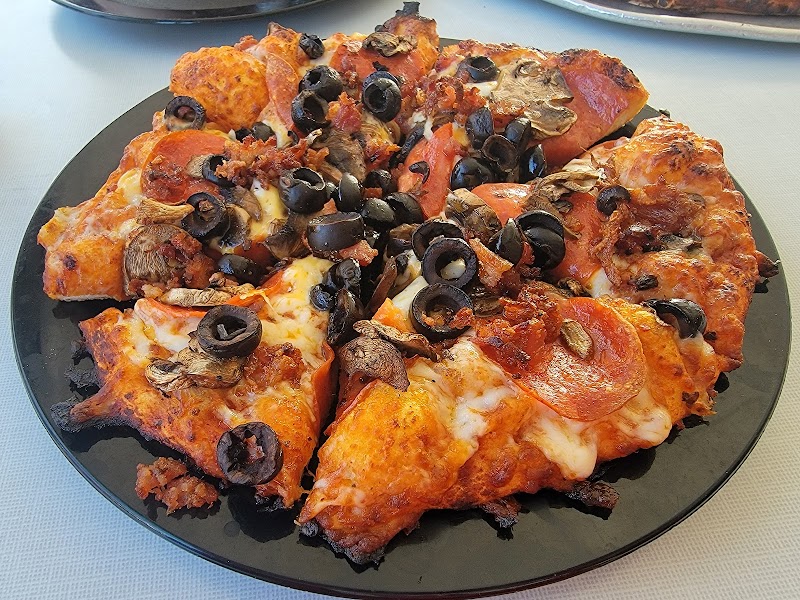 Round Table Pizza Brentwood — photo 3, Brentwood, CA