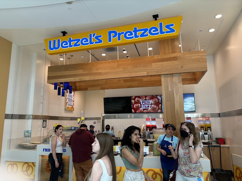 Wetzel's Pretzels — photo 3, Santa Clara, CA