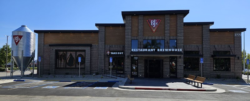 BJ's Restaurant & Brewhouse Tracy