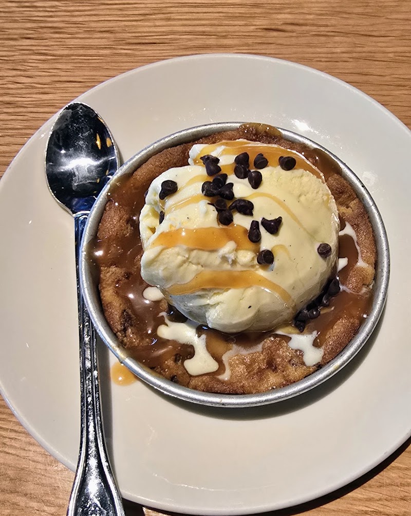 BJ's Restaurant & Brewhouse Tracy — photo 3, Tracy, CA