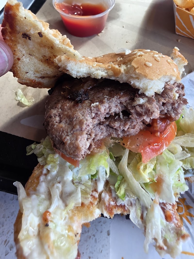 Habit Burger Tracy — photo 3, Tracy, CA