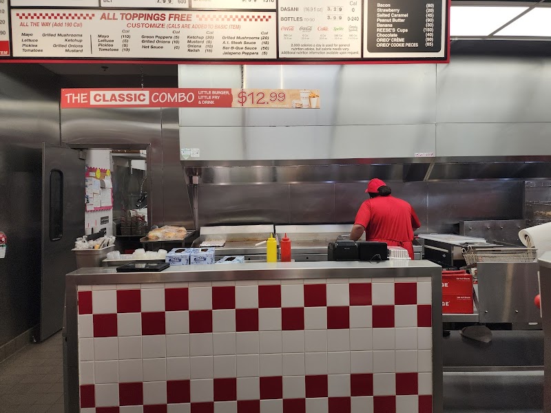 Five Guys Manteca — photo 3, Manteca, CA