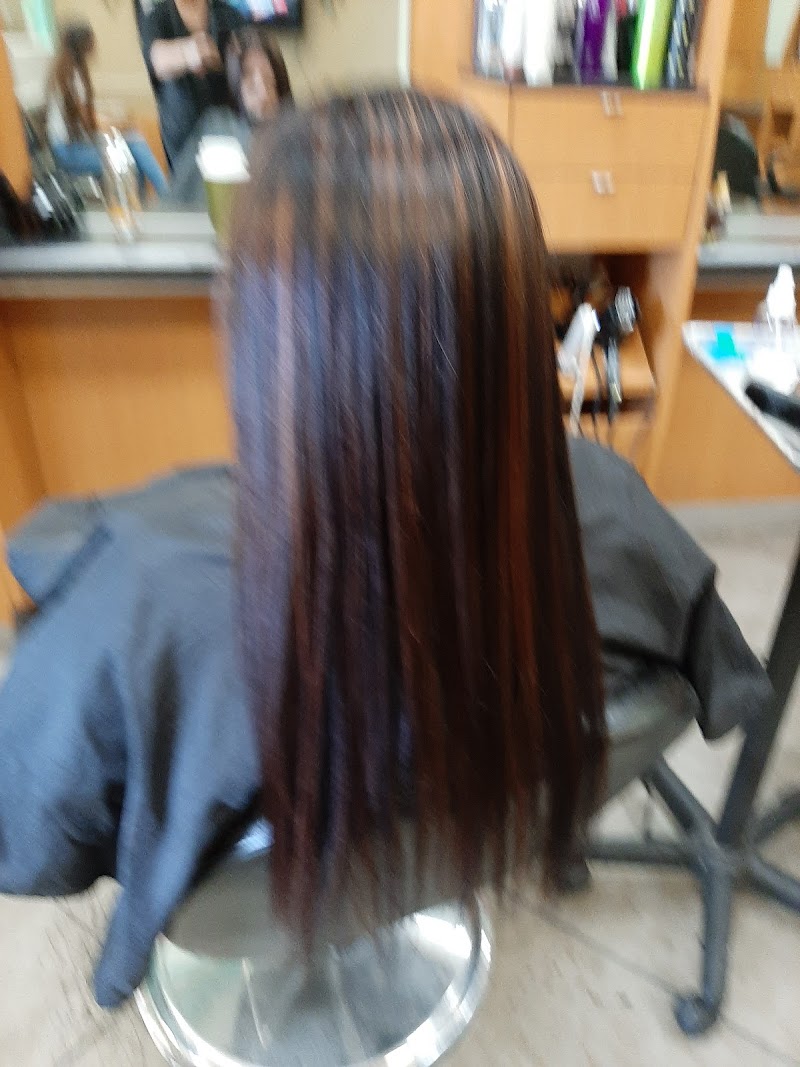 Brentwood Hair & Color Studio — photo 3, Brentwood, CA