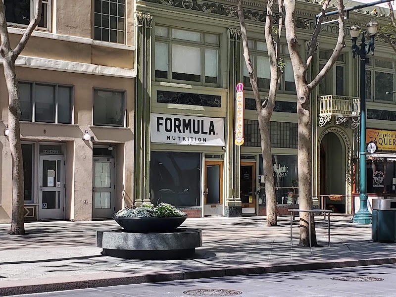 Ike's Love and Sandwiches