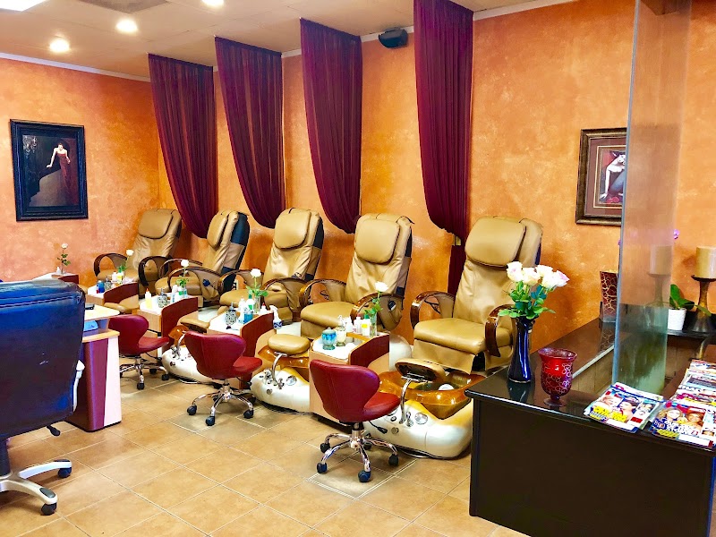 Luxe Nails & Spa Manteca
